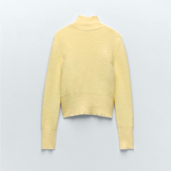 Soft sweater - Picture 1 of 5